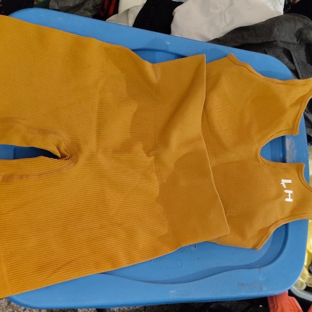Ribbed Sports Bra And Shorts Set